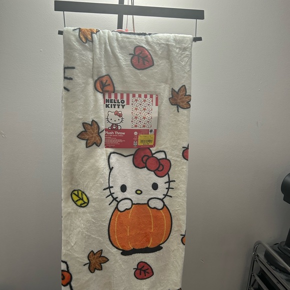 Fall Hello Kitty Blanket Limited Edition - Picture 1 of 1